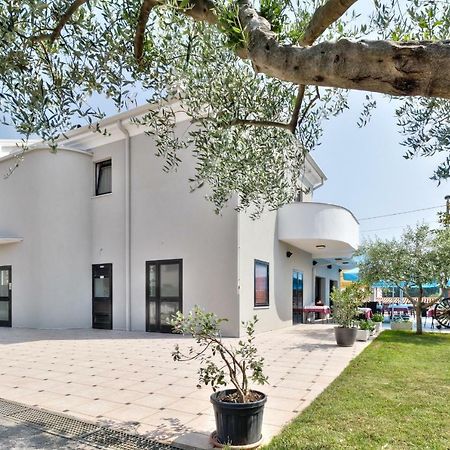 Apartments El Faro 萨武德里亚 外观 照片