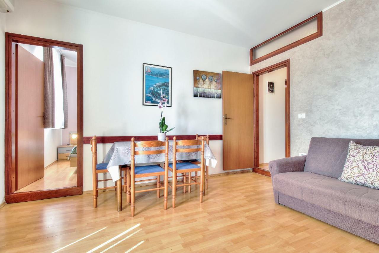 Apartments El Faro 萨武德里亚 外观 照片